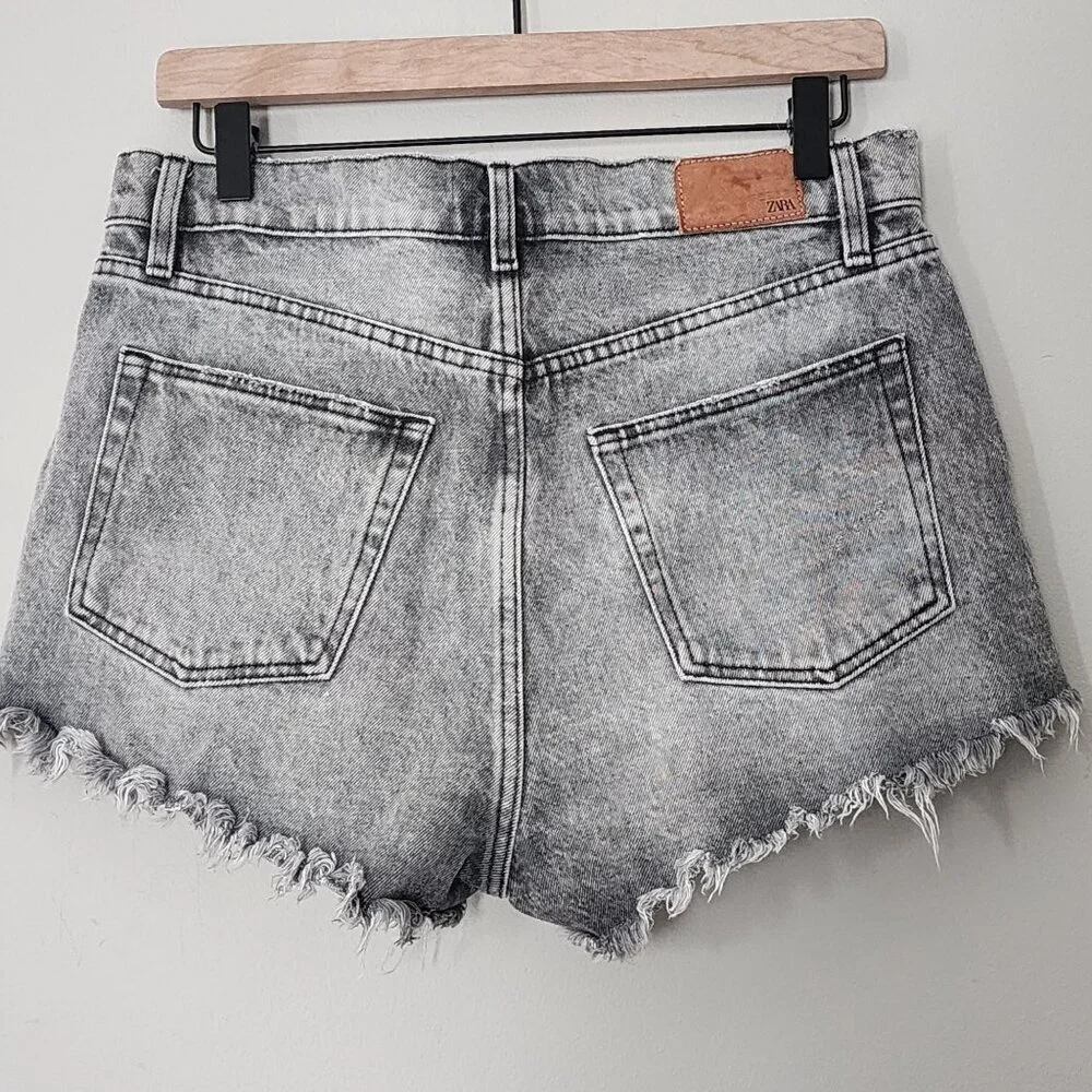 Zara denim shorts sz 8 Gray Frayed Distressed 2
